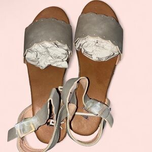Chic Gray Women's Sandals